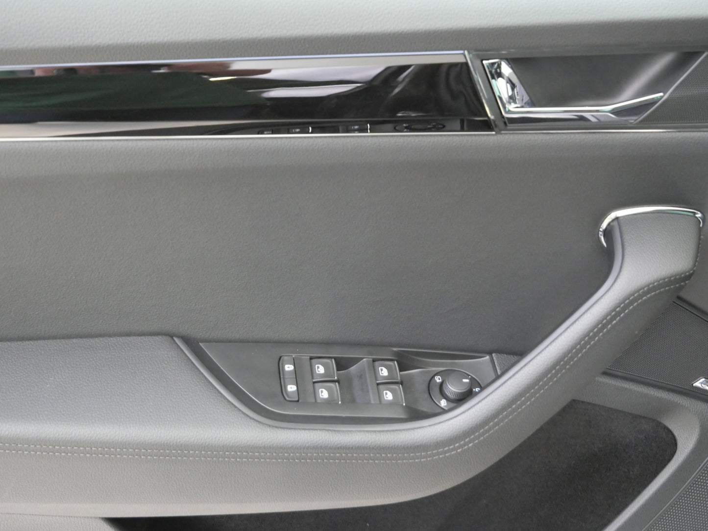 Škoda Superb 2.0 TSI 206 kW L&K