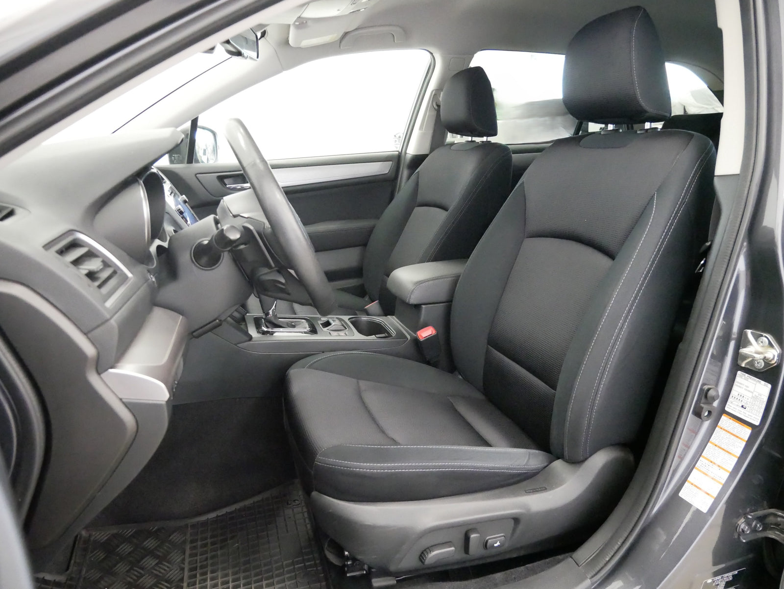 Subaru Outback 2.5i 129 kW – foto 11