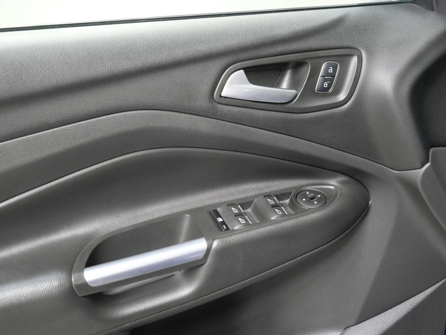 Ford Kuga 2.0 TDCI 110 kW ST-Line 4x4