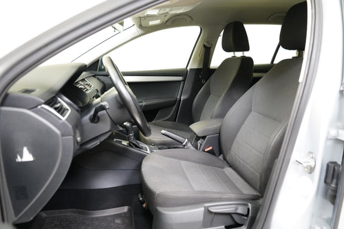 Škoda Octavia 1.6 TDI 81kW DSG Ambition Plus – foto 11