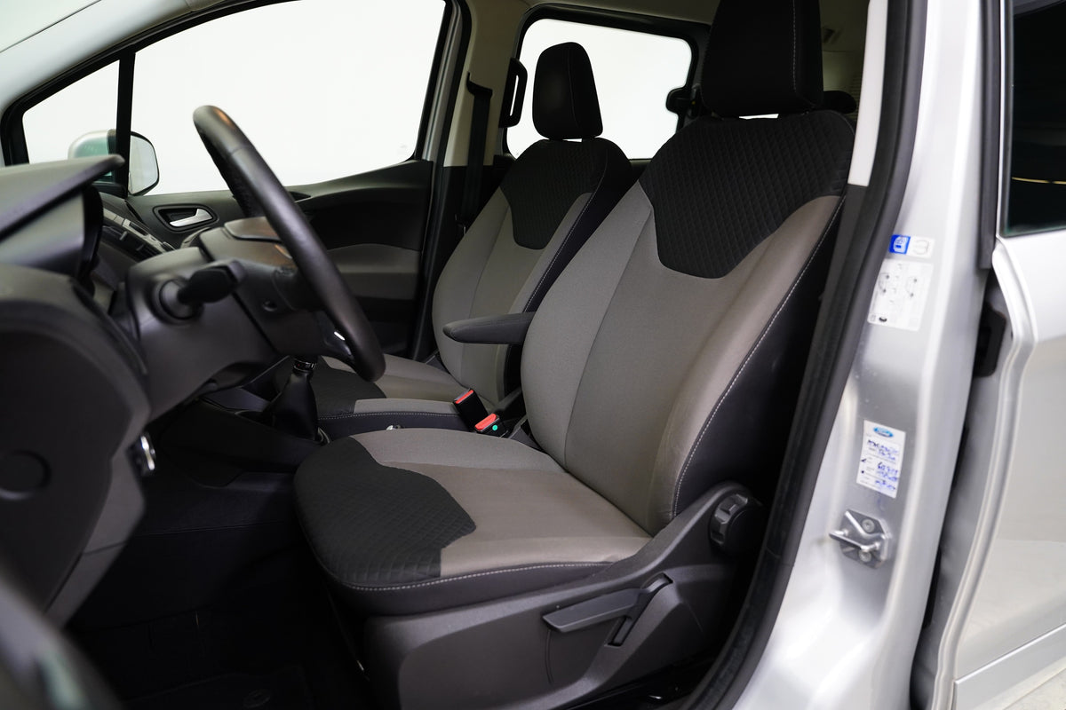 Ford Tourneo Courier 1.0 EcoBoost 74 kW – foto 11