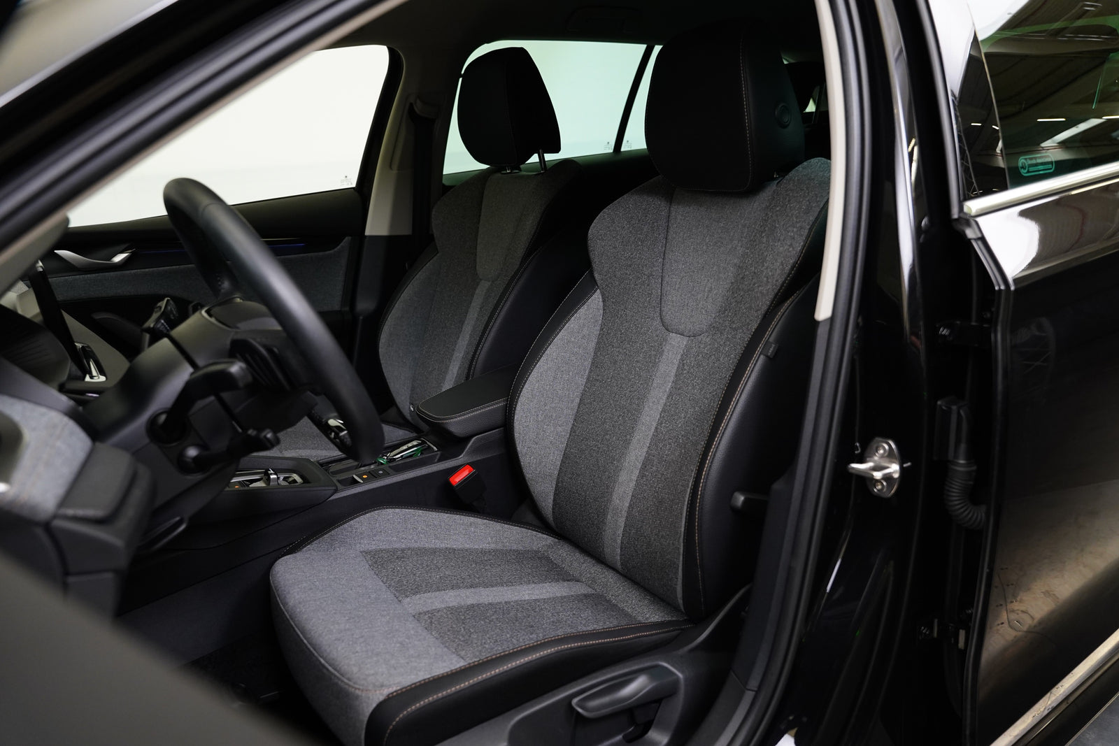 Škoda Octavia 2.0 TDI 110 kW Top Selection – foto 11