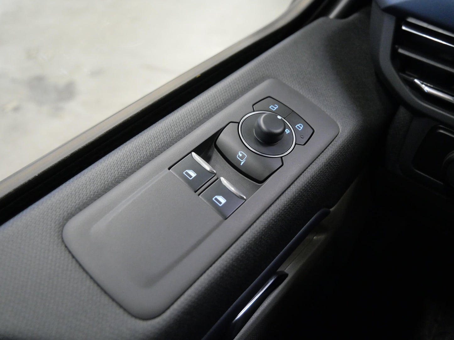 Ford Tourneo Custom 2.0 EcoBlue 125 kW AWD L2