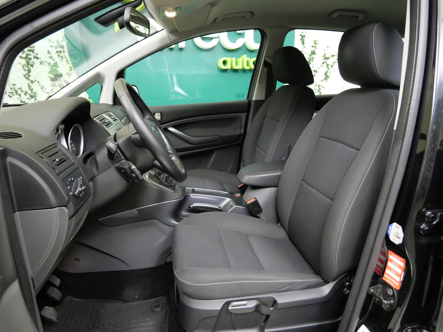 Ford C-MAX 2.0 TDCI 100 kW Titanium