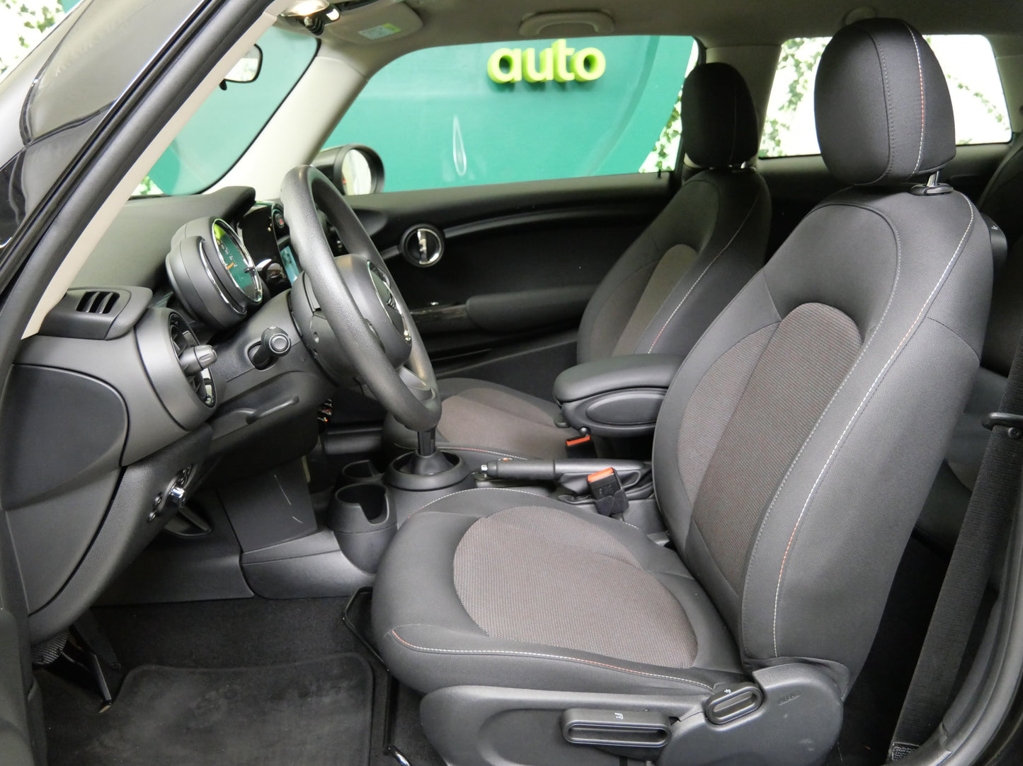 Mini Cooper 1.5i 100 kW