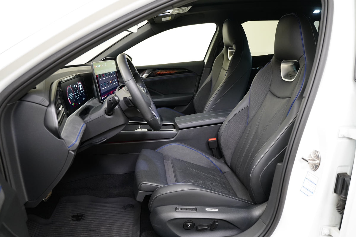 Volkswagen Passat 2.0 TDI 110 kW DSG R-Line – foto 11