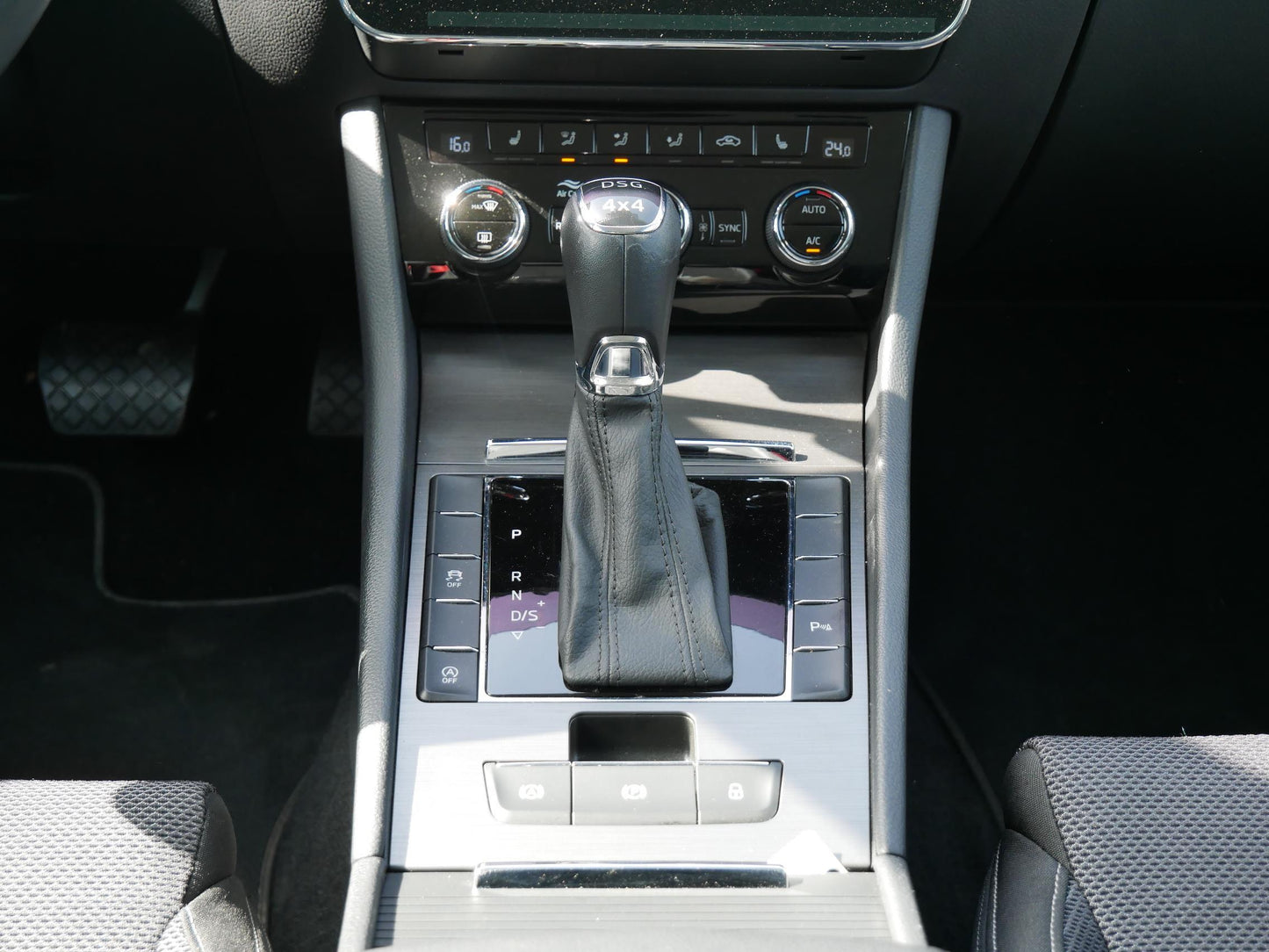Škoda Superb 2.0 TDI 147kW Style