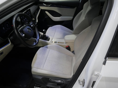 Škoda Octavia 2.0 TDI 85 kW Style – foto 11