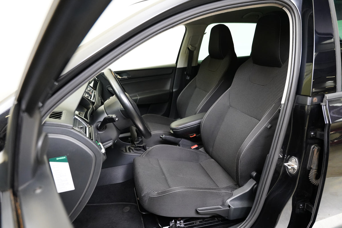 Škoda Rapid 1.6 TDI 77 kW Elegance