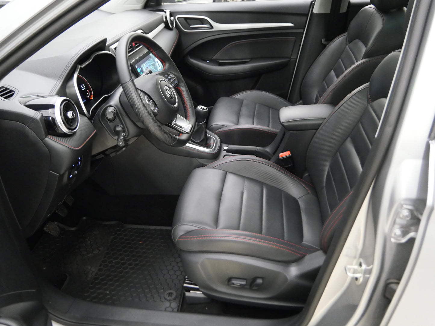 MG ZS 1.0 TGI 82 kW Elegance