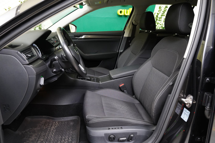 Škoda Superb 2.0 TDI 110 kW Style – foto 11