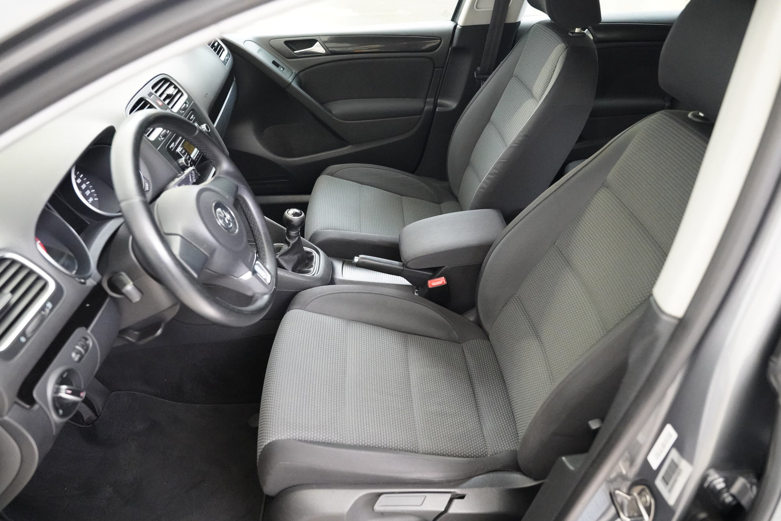 Volkswagen Golf 1.4 TSI 90 kW Comfortline – foto 15