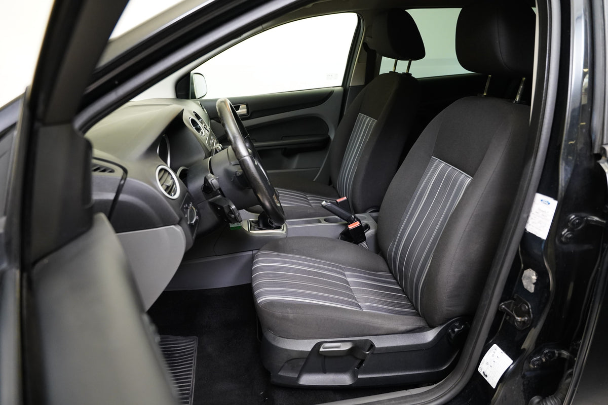 Ford Focus 1.6 16V 74 kW