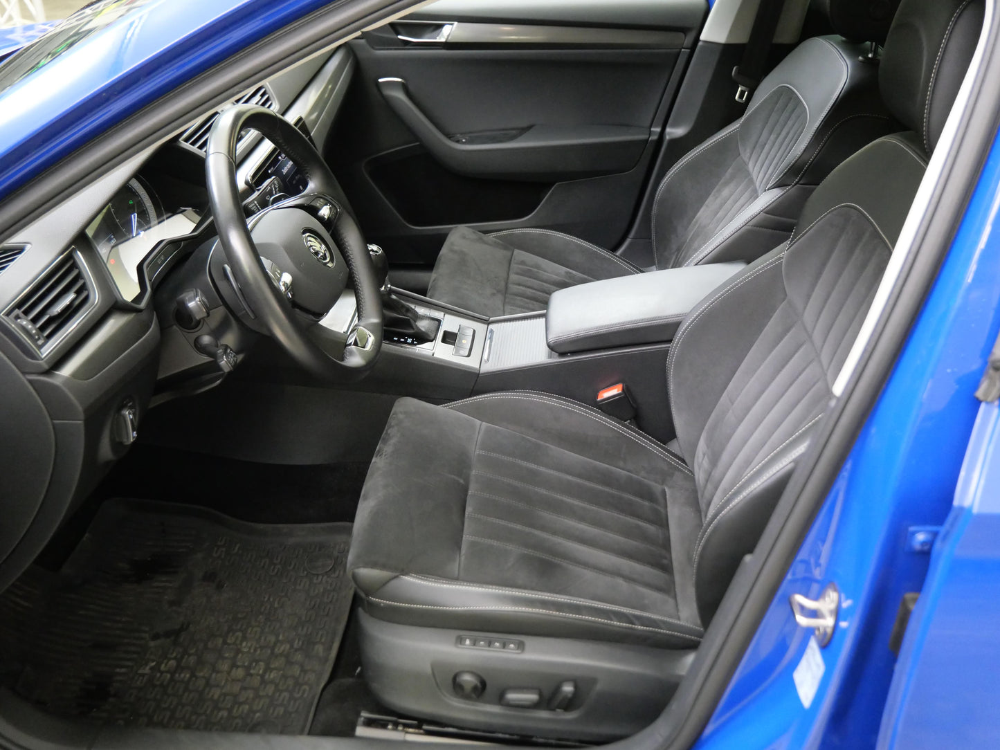 Škoda Superb 2.0 TDI 147 kW DSG 4x4 Style+
