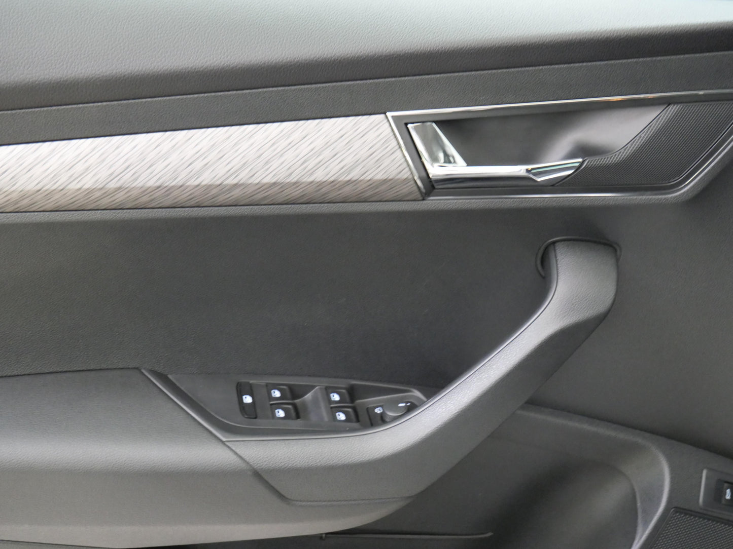 Škoda Karoq 1.5 TSI 110 kW Top Selection