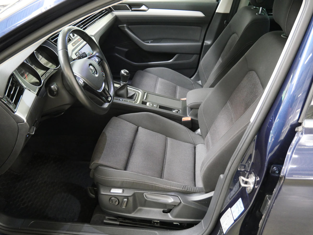 Volkswagen Passat 1.6 TDI 88 kW Comfortline – foto 11