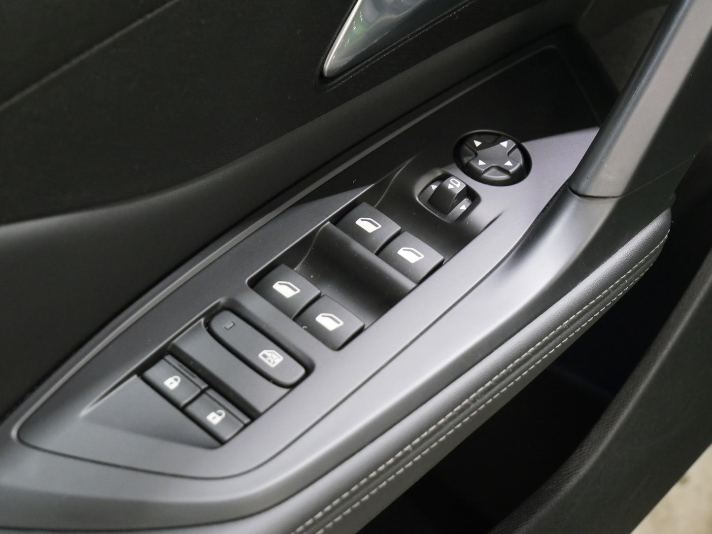 Peugeot 308 1.5 BHDi 96kW EAT8 Allure Pack