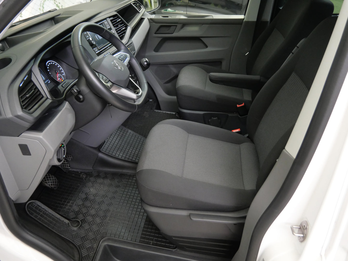 Volkswagen Transporter 2.0 TDI 110 kW Long