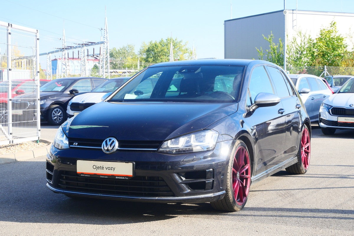 Volkswagen Golf 2.0 TSI 221 kW R