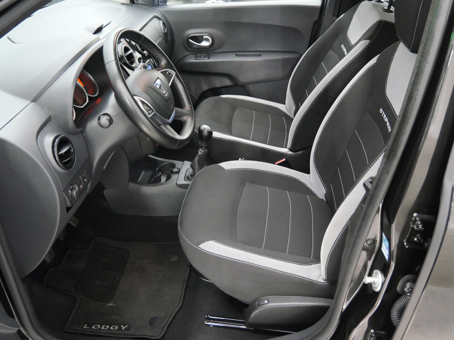 Dacia Lodgy 1.5 dCi 80 kW Stepway