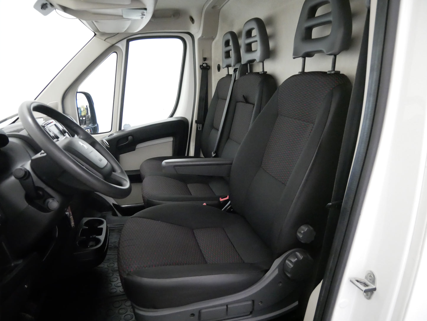 Peugeot Boxer 2.0D 120kW L2H2