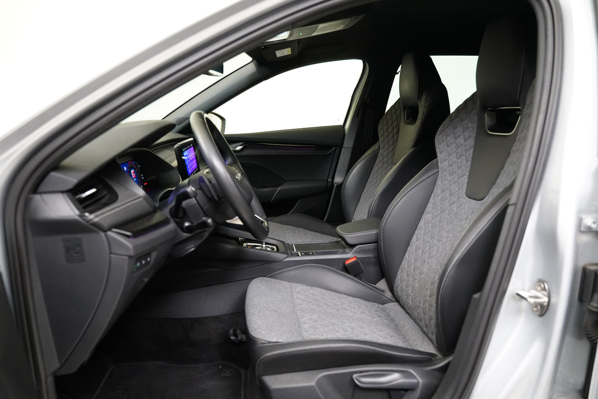 Škoda Octavia 1.5 eTSI 110 kW DSG Sportline – foto 11