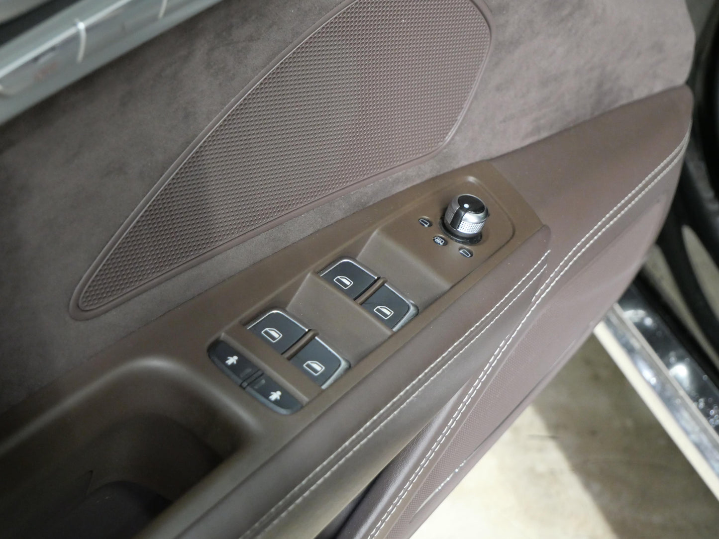 Audi A8 4.2 FSI V8 273 kW Long