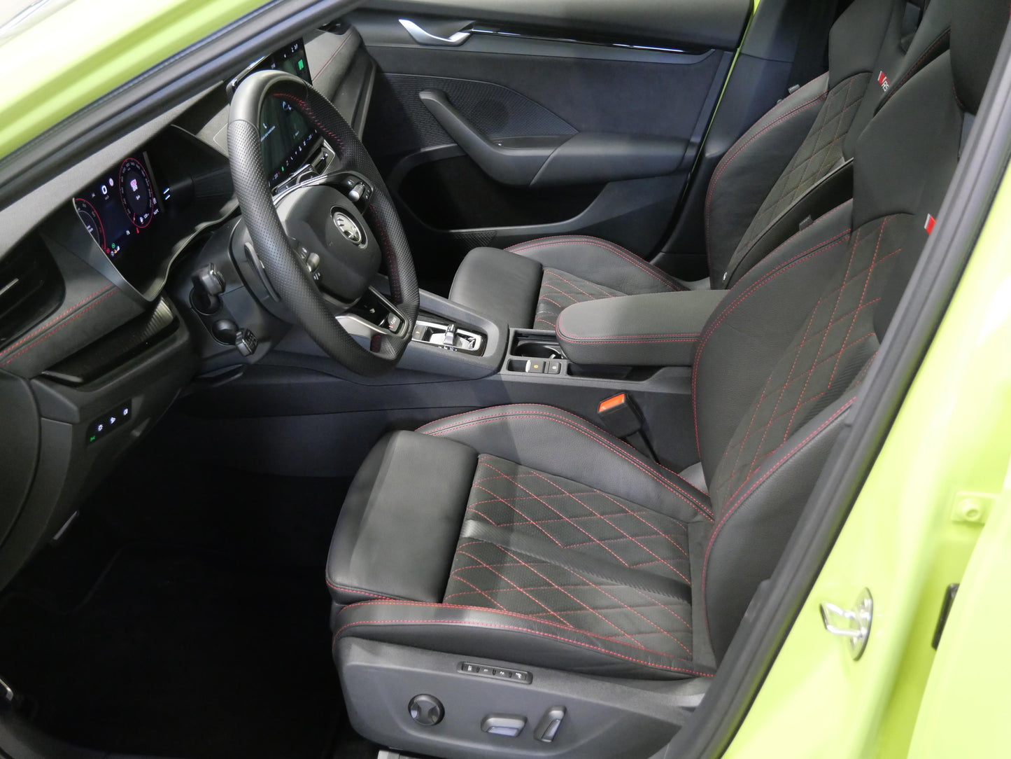 Škoda Octavia 2.0 TSI 195 kW RS