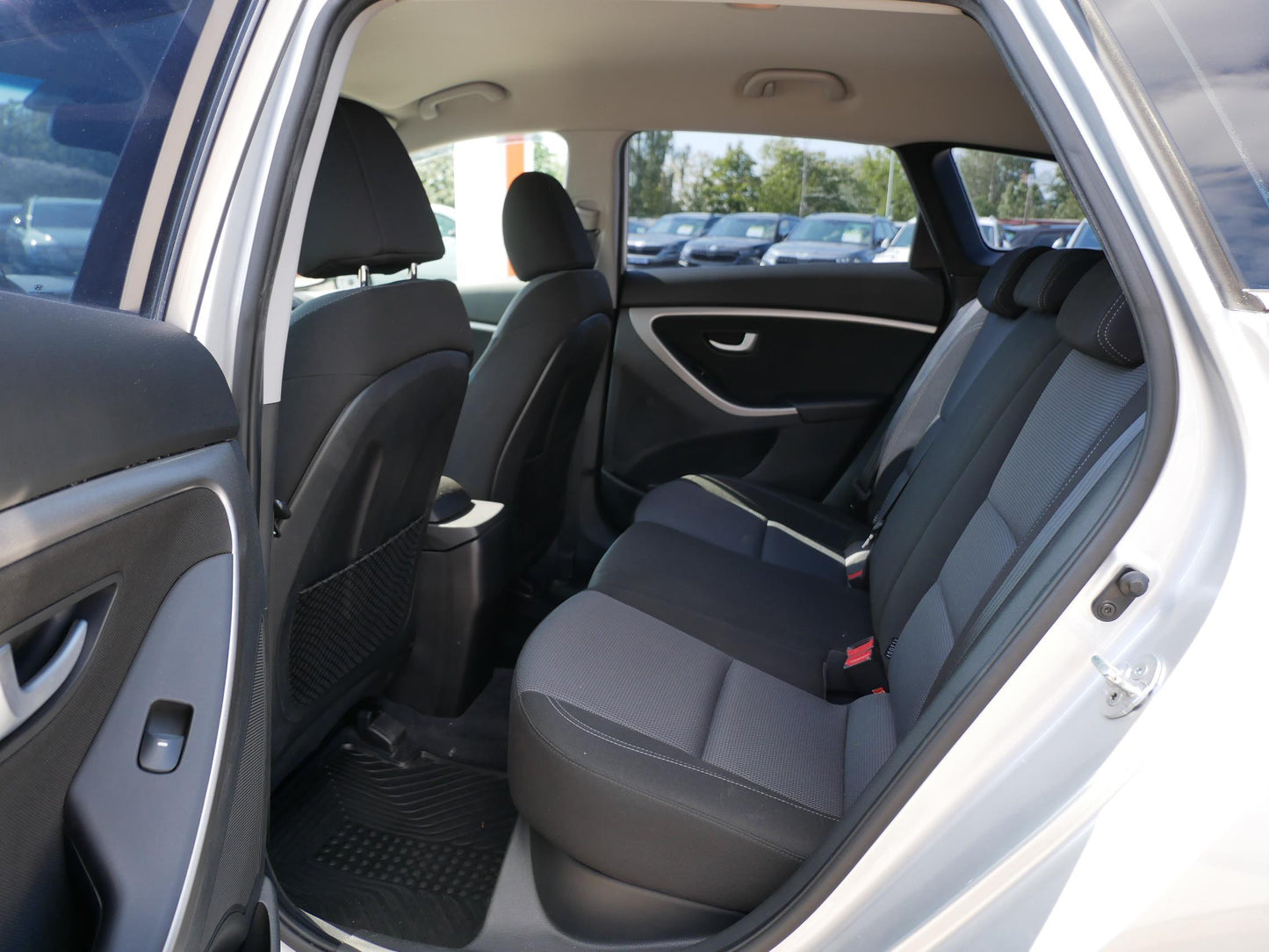 Hyundai i30 1.6 CRDI 81 kW Trikolor