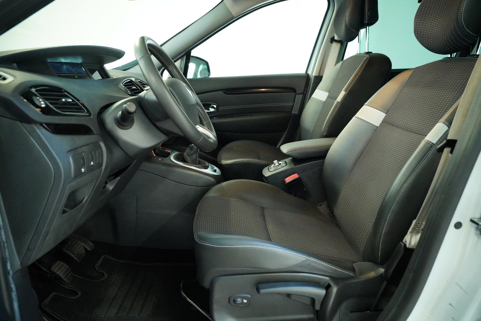 Renault Scénic 1.4 TCE 96 kW Bose Edition – foto 11