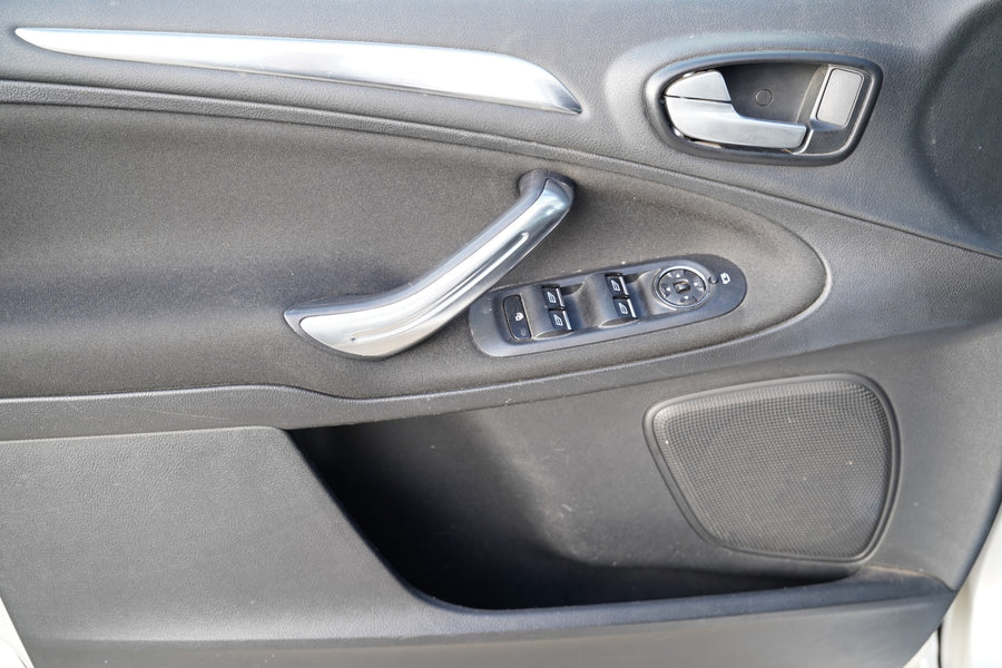 Ford Galaxy 1.6 EcoBoost 118 kW Ghia – foto 11