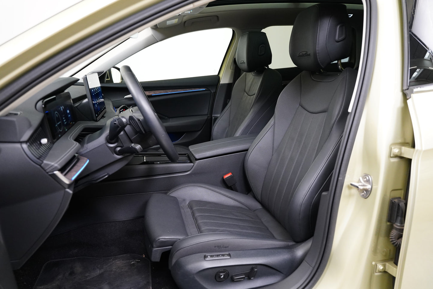 Škoda Superb 2.0 TDI 110 DSG L&K
