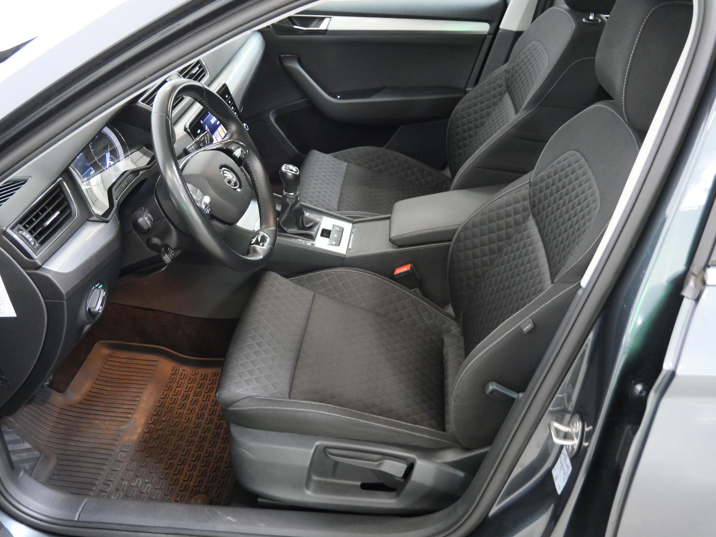 Škoda Superb 2.0 TDI 110 kW Ambition Plus