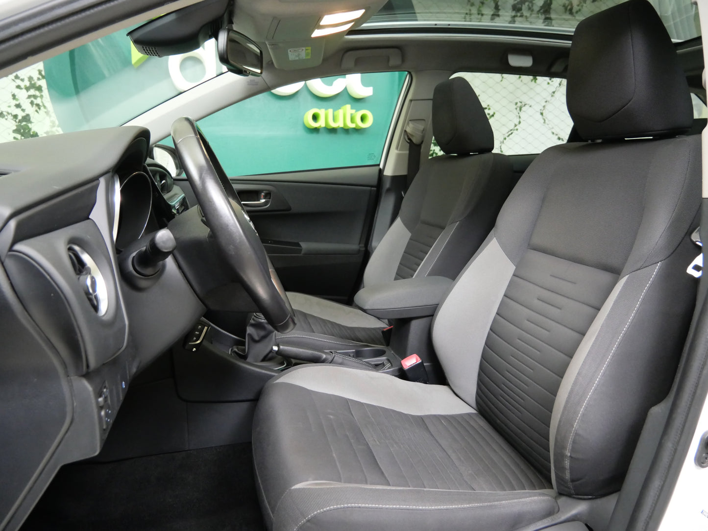 Toyota Auris 1.6 D-4D 82 kW