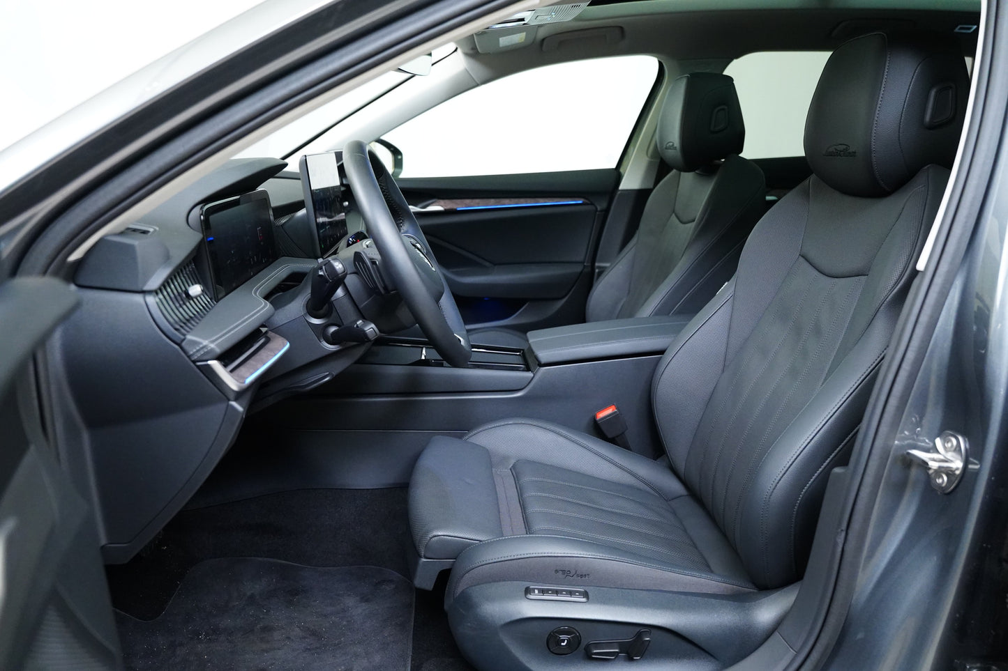 Škoda Superb 2.0 TDI 142 kW DSG 4x4 L&K