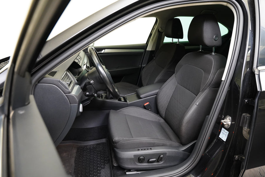 Škoda Superb 2.0 TDI 110kW Ambition – foto 11