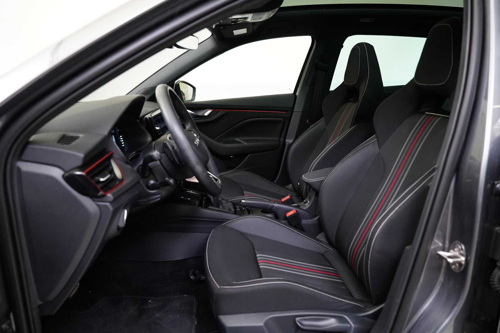 Škoda Scala 1.0 TSI 85 kW DSG Monte Carlo – foto 11