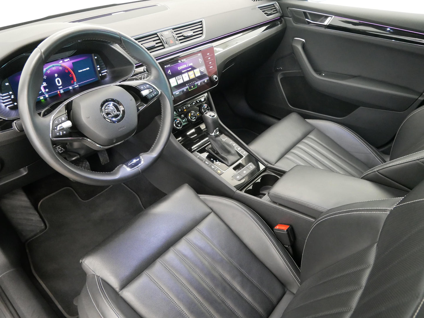 Škoda Superb 2.0 TDI 147 kW L&K 4x4