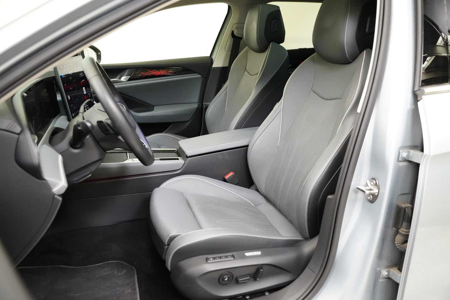 Volkswagen Passat 2.0 TDI 110 kW DSG Elegance