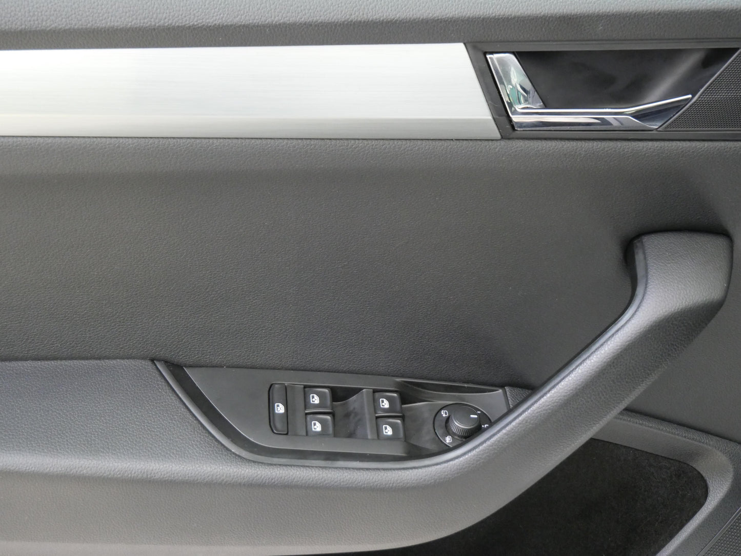 Škoda Superb 2.0 TDI 140kW DSG 4x4 Ambition