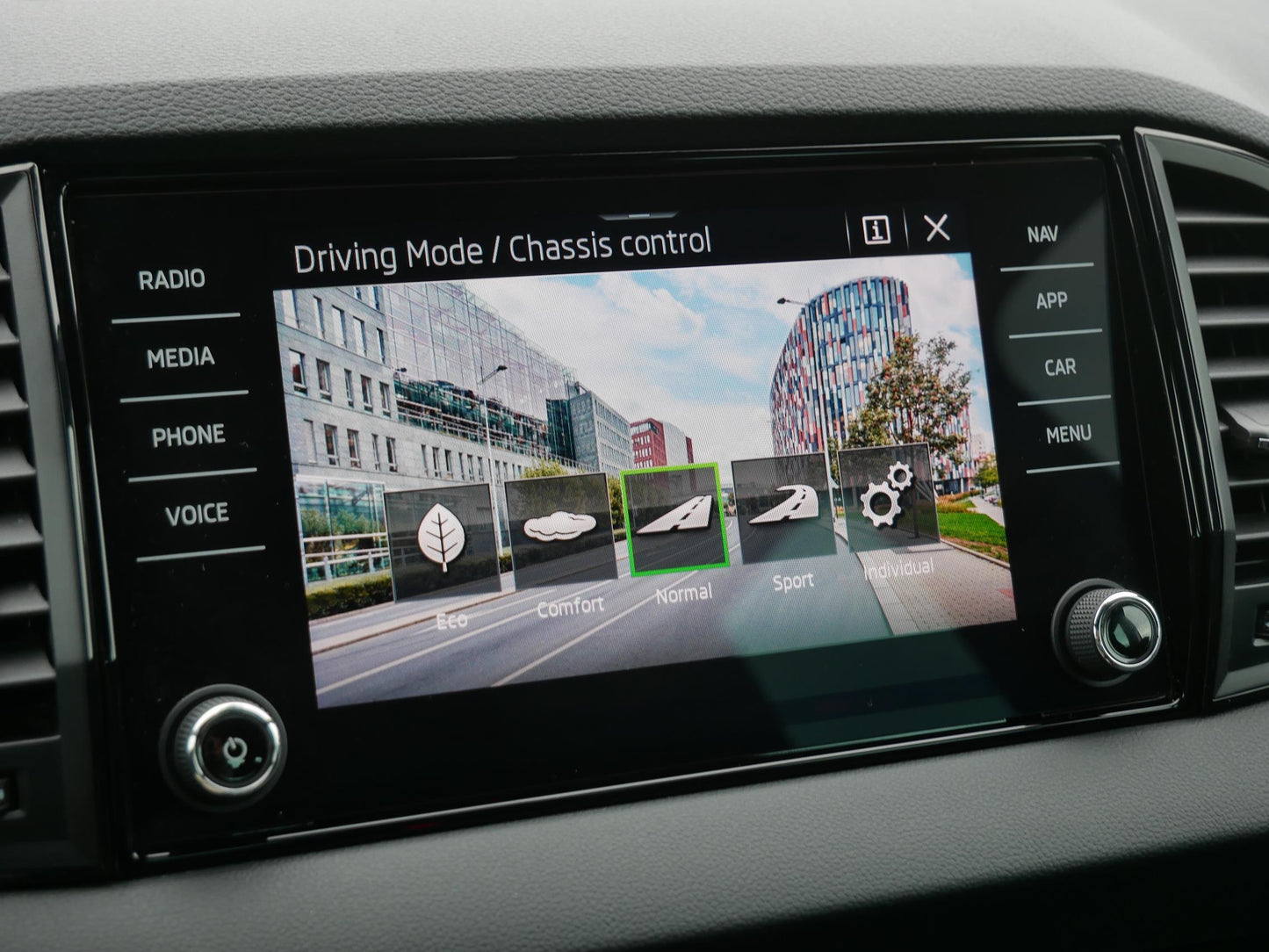Škoda Karoq 1.5 TSI 110 kW Sportline