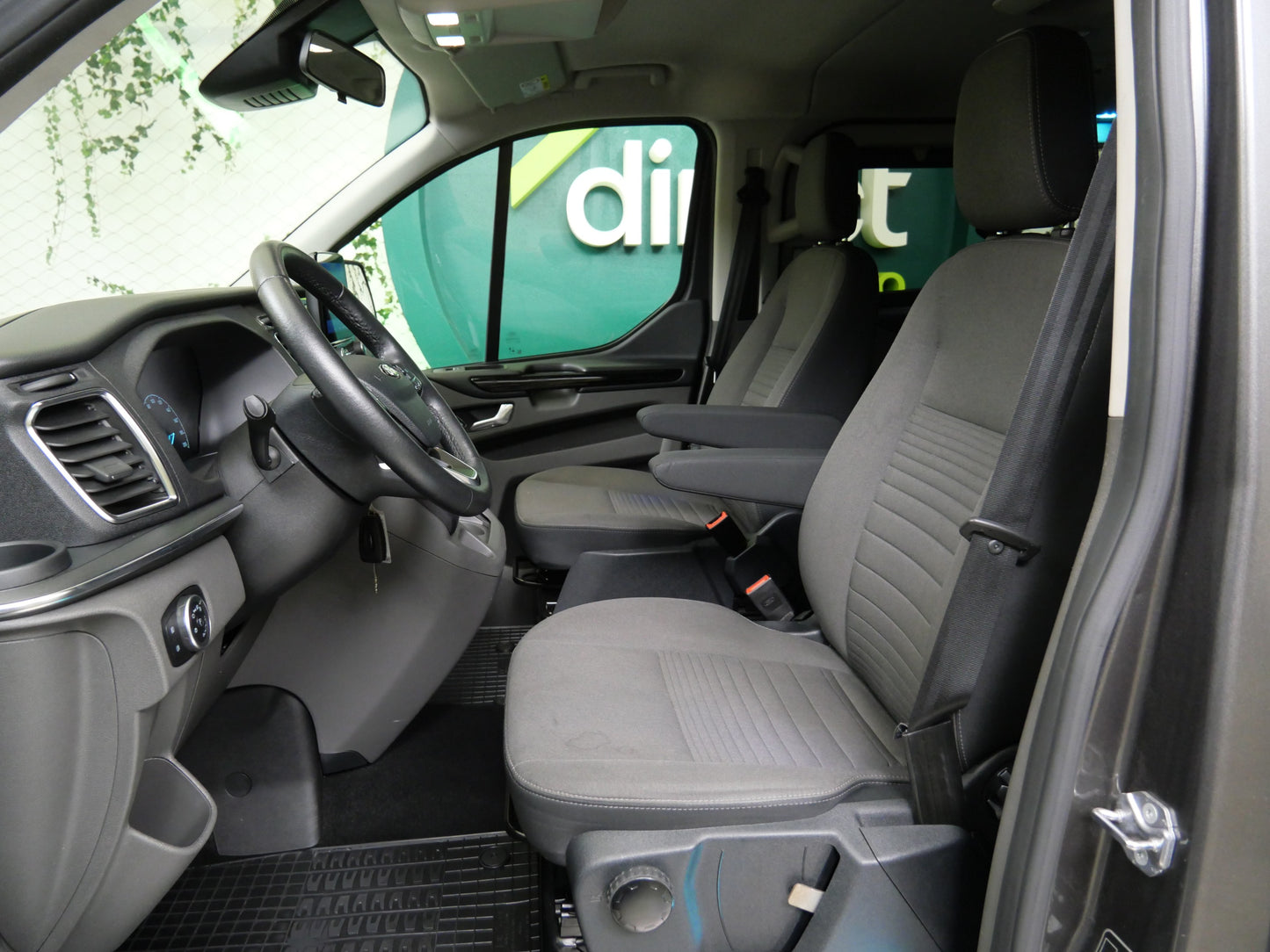 Ford Tourneo Custom 2.0 EcoBlue 96 kW Titanium L1