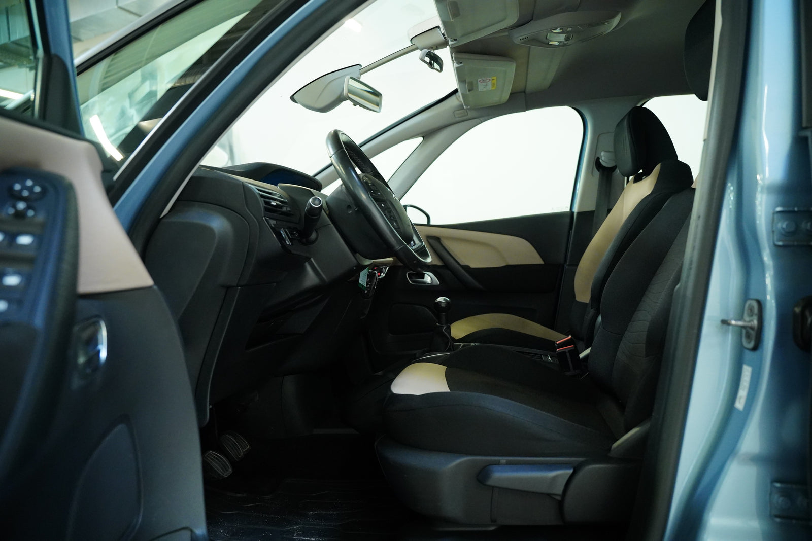 Citroën Grand C4 Picasso 1.6 VTI 88 kW – foto 11