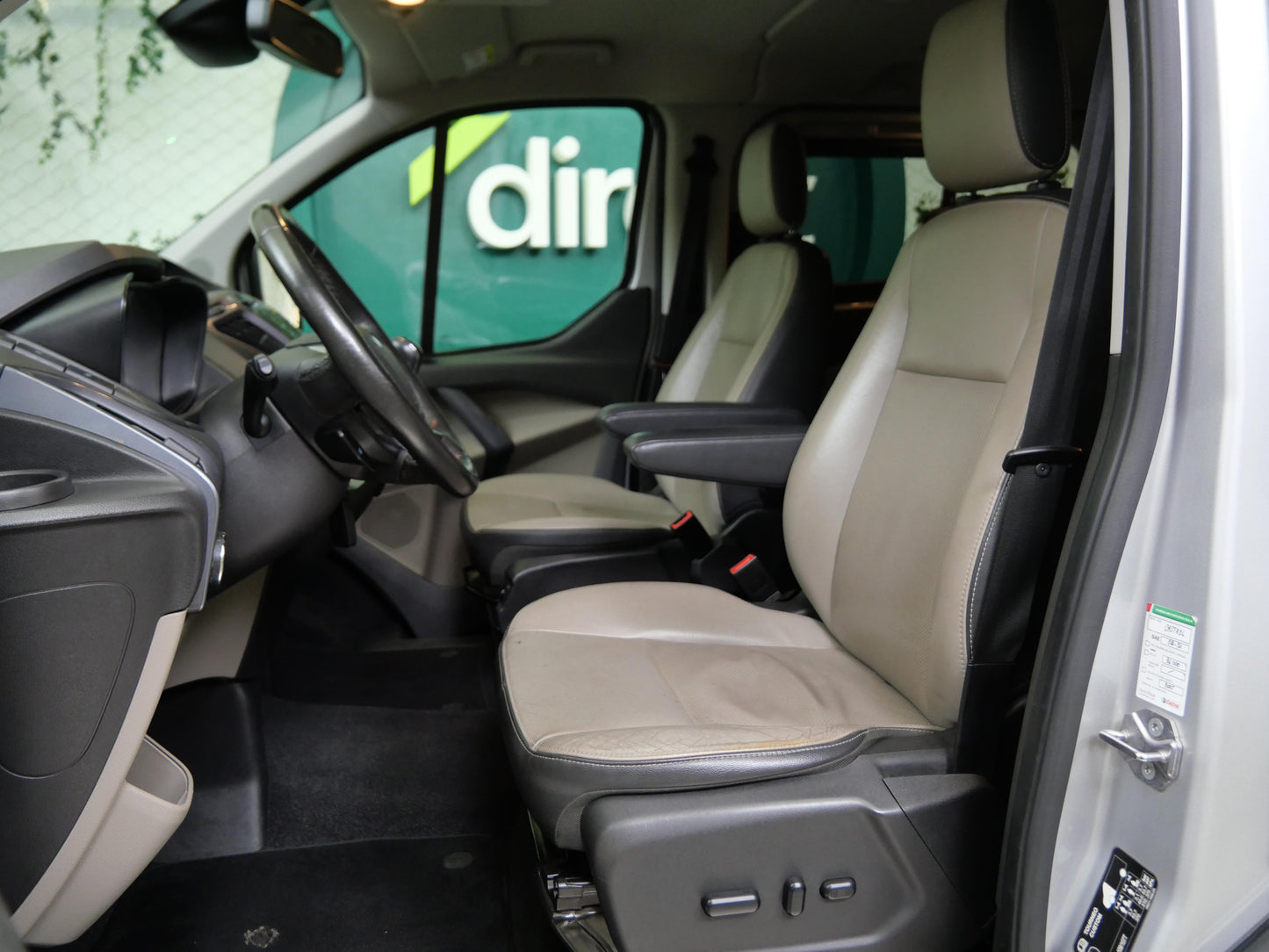 Ford Tourneo Custom 2.0 TDCi 125 kW L1 Titanium
