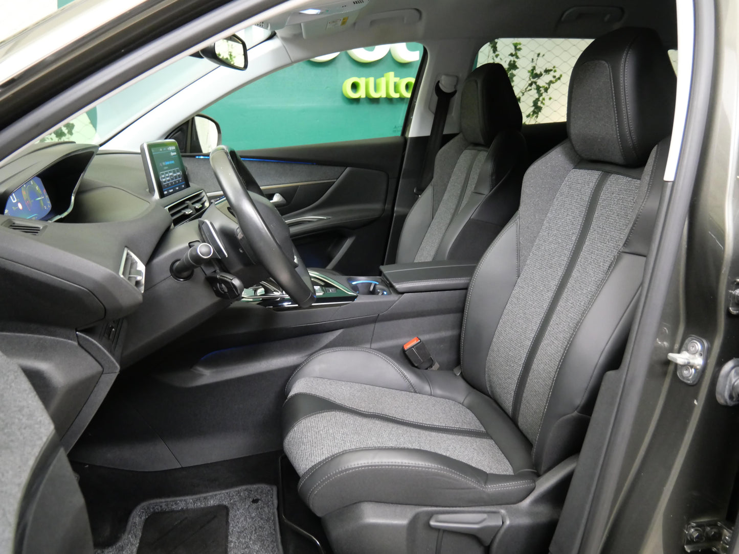 Peugeot 3008 1.2 PureTech 96 kW Allure