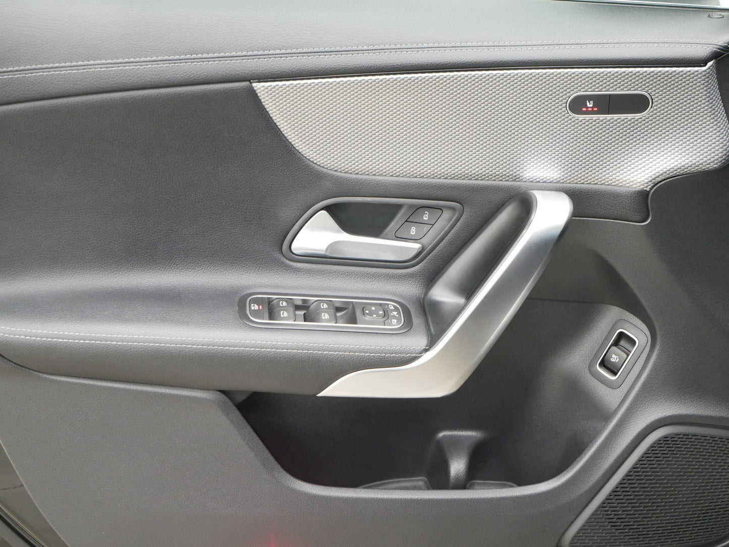 Mercedes-Benz CLA 1.3i 120 kW Progresive