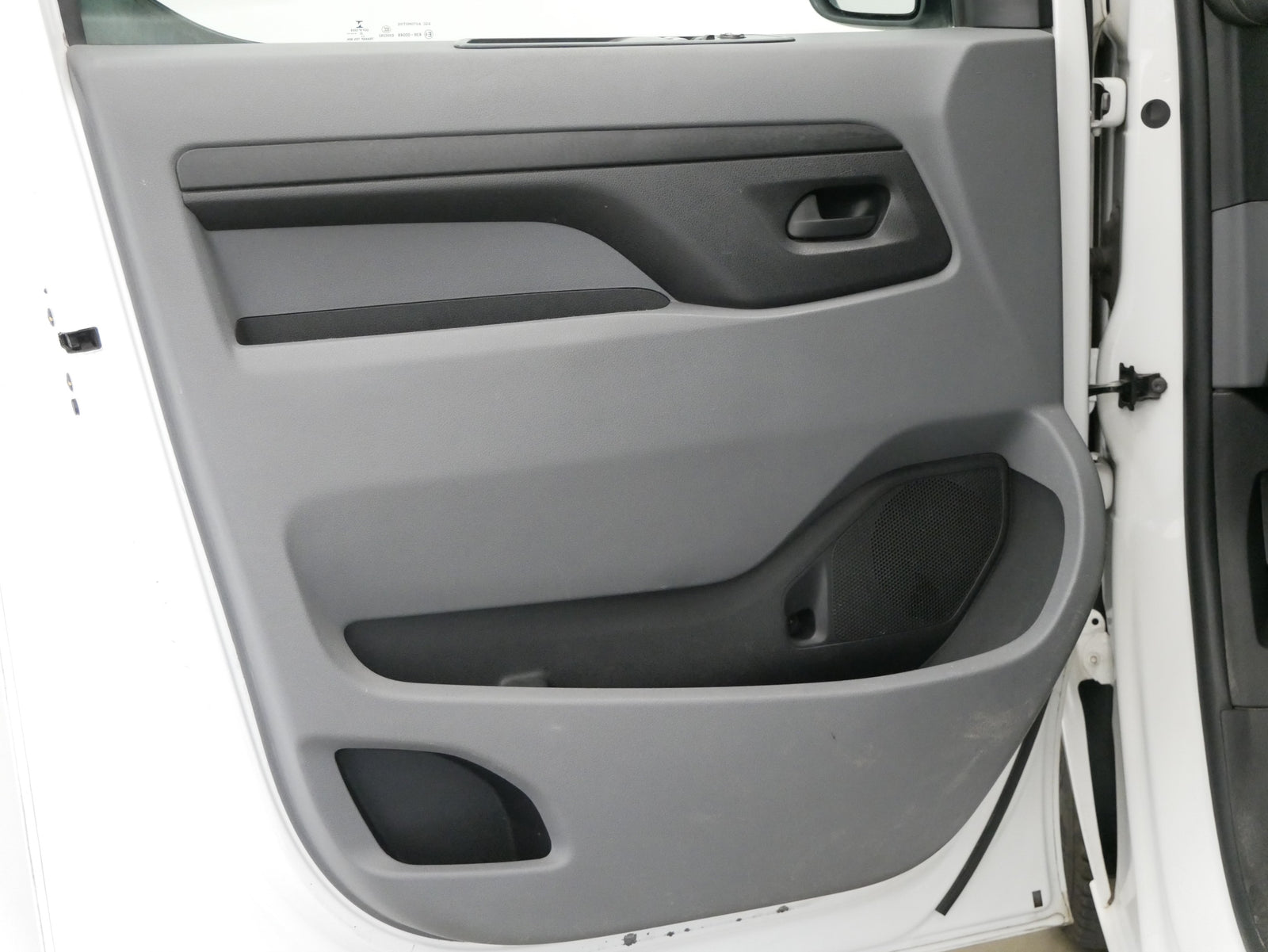 Toyota Proace 1.5D 88 kW 8 míst – foto 12