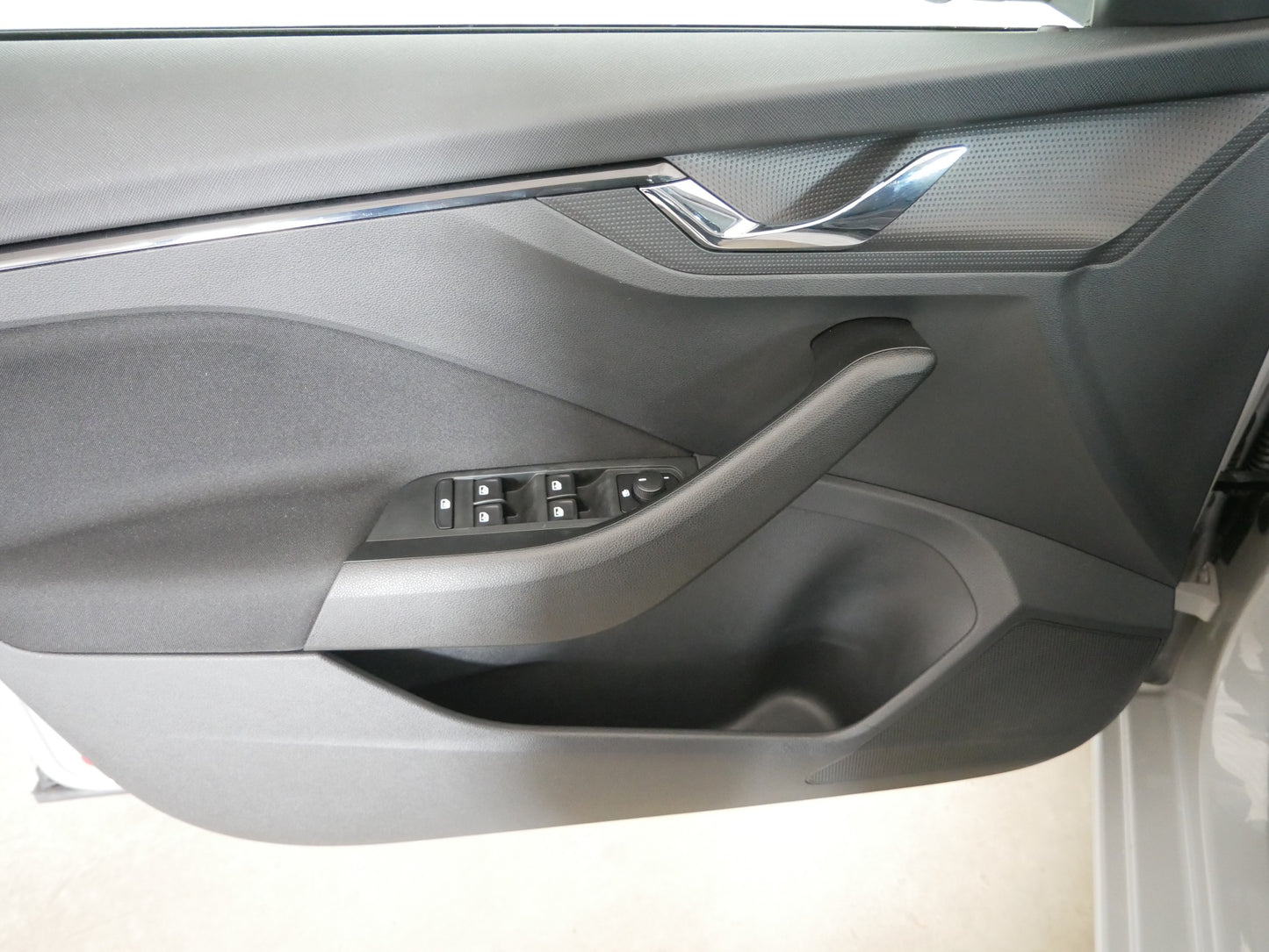 Škoda Scala 1.0 TSI 85kW DSG Ambition Plus
