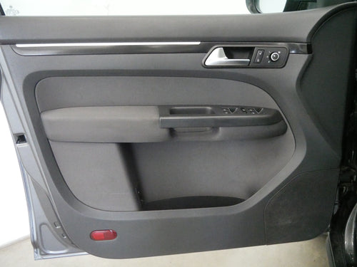Volkswagen Touran 1.6 TDI 77 kW Highline – foto 12