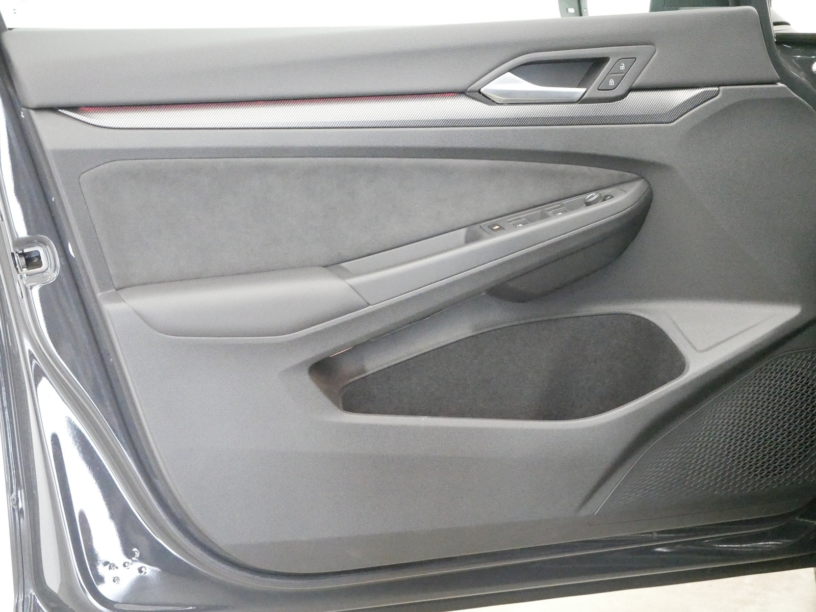Volkswagen Golf 2.0 TSI 195 kW DSG GTI – foto 12